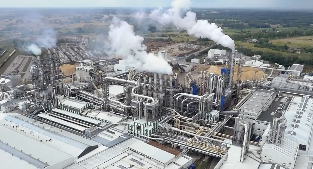 490_0008_14822858_Kronospan_Vue_aerienne_usin