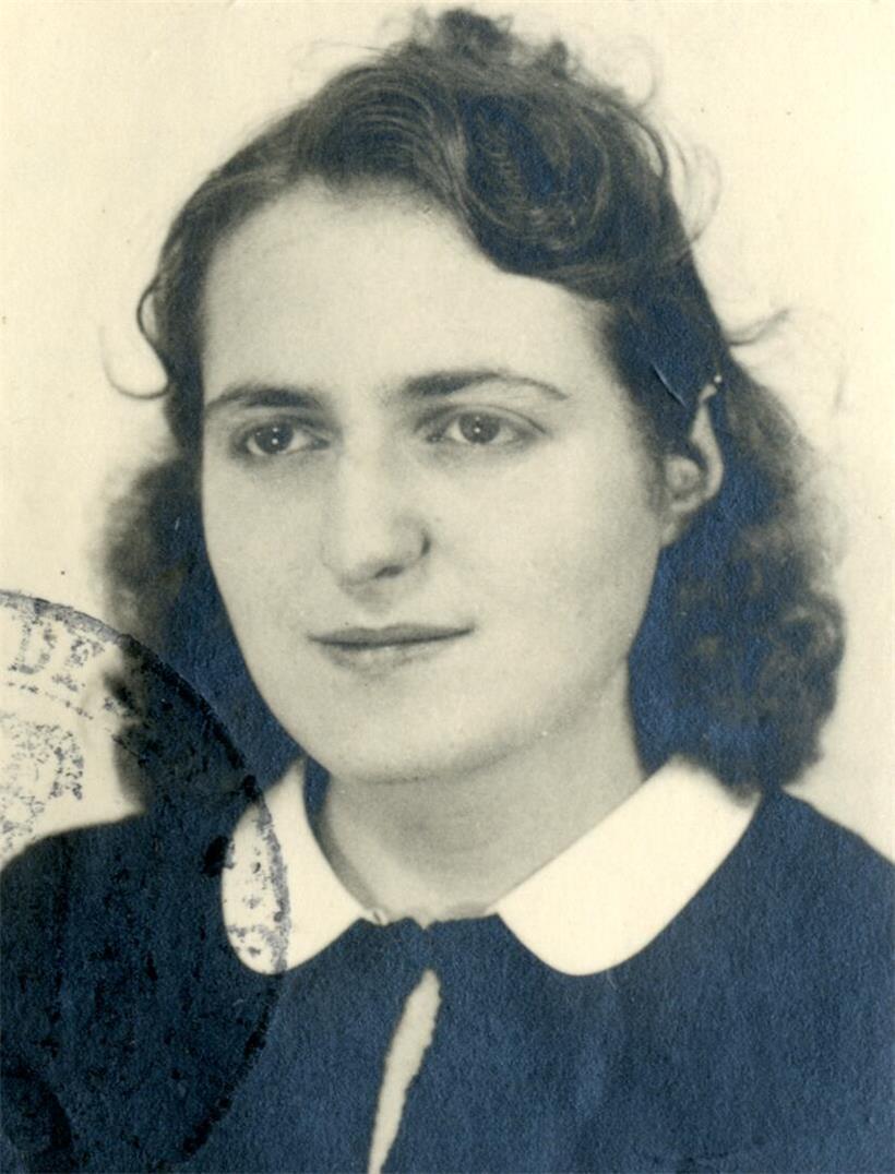  Abb. 1 Dina Grossvogel, Foto aus dem ‘Bulletin d‘Étranger‚, 20.10.1941


