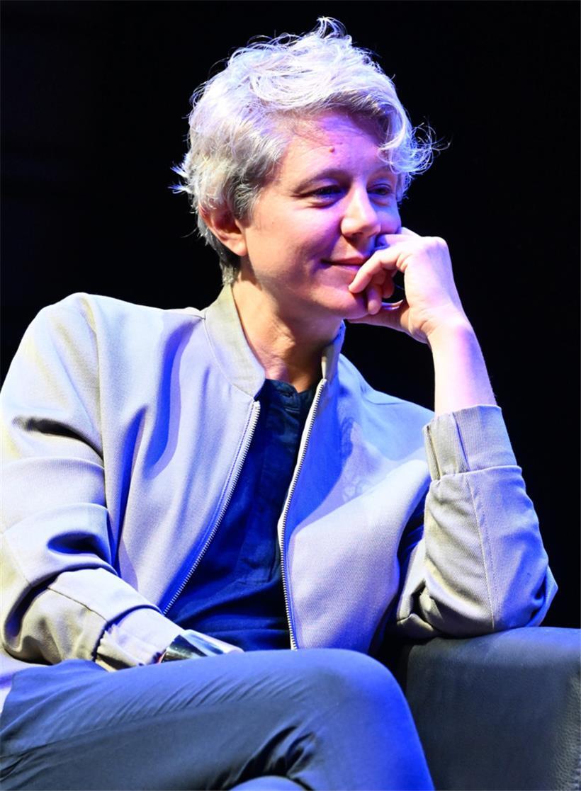 … la présidente de l’Aspro Nora Koenig …
