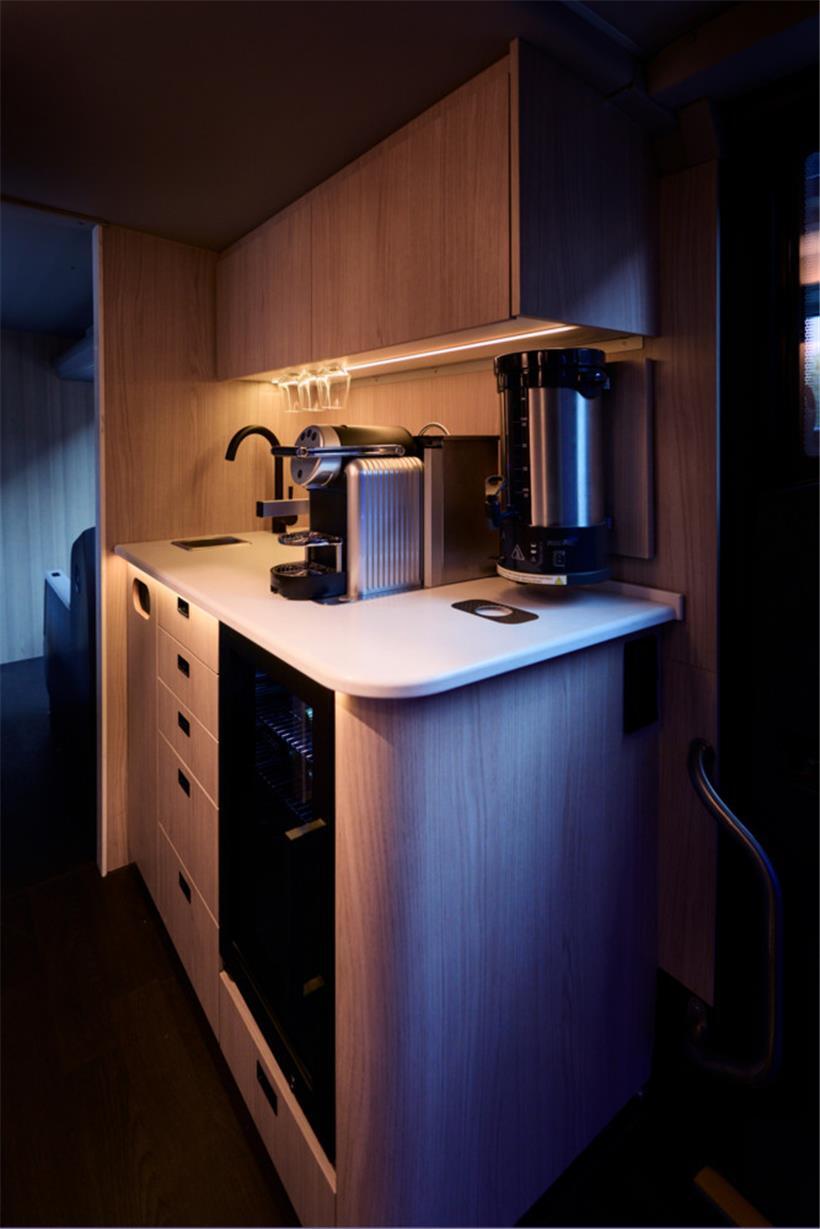 … und eine (Kaffee-)Bar