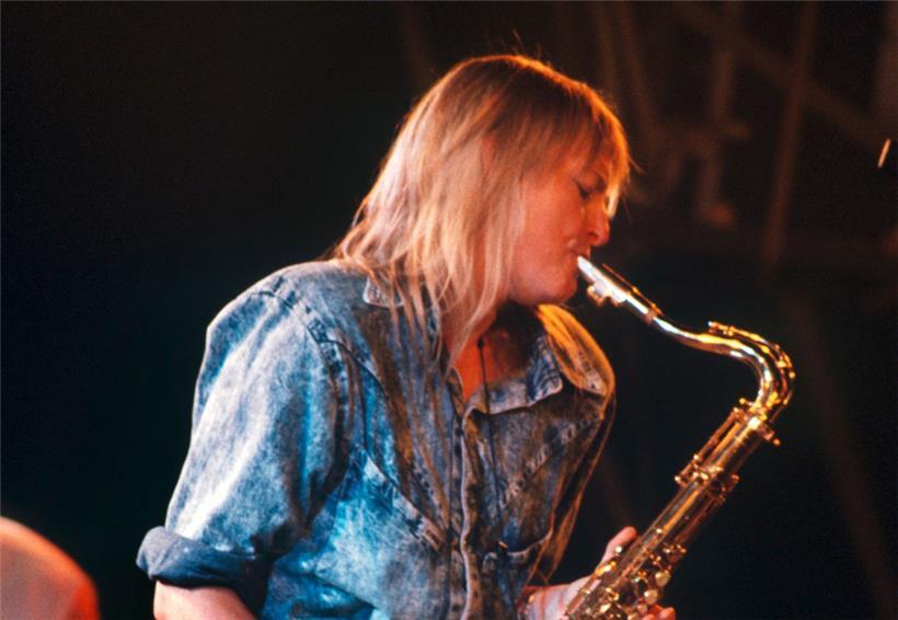 13.6.1987, Baden-Württemberg, Freiburg: Die britische Jazz-Saxofonistin Barbara Thomson tritt auf dem Eröffnungskonzert des fünften Internationalen Zelt-Musik-Festivals auf
