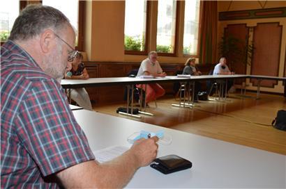 15 Bürger sprachen am Donnerstag bei der Ettelbrücker Gemeinde vor, nachdem sie am Vortag ein Petitionsschreiben mit 459 Unterschriften gegen das Projekt in Bürden eingereicht hatten
