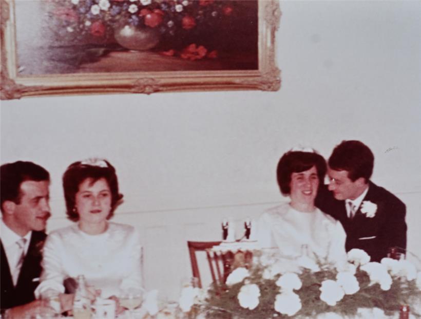 16. Mai 1964: Bartolomeo und Silvia Manghisi-Scolastici sowie Dante und Mirte Scolastici-Rossi bei der Feier im „Le Bec Fin“
