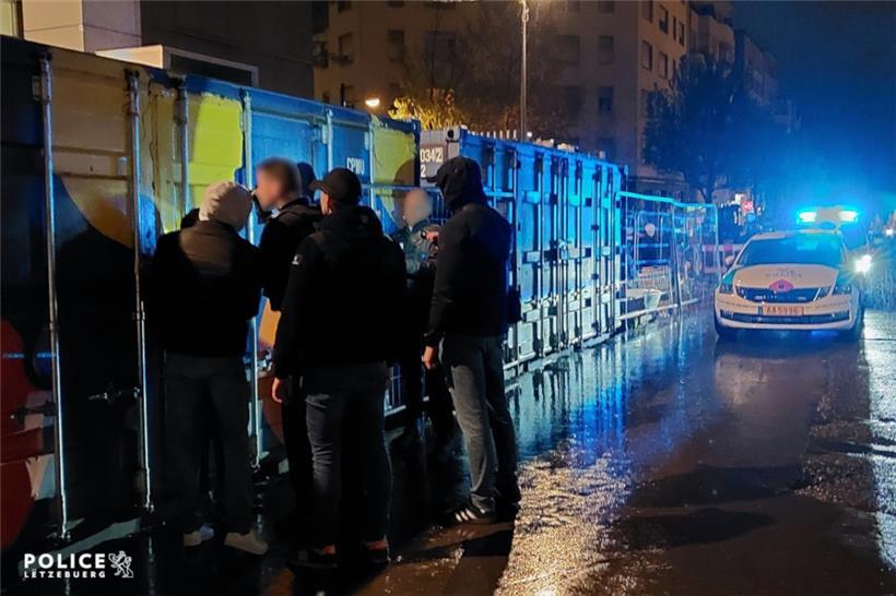 16 Polizeibeamte führten in der Nacht auf Freitag eine großangelegte Kontrolle durch
