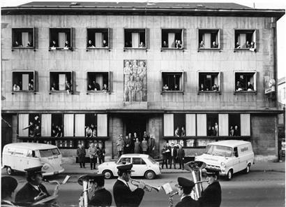 1953 wurde mit Pauken und Trompeten der 40. Geburtstag im Verlagshaus in der Escher Kanalstraße gefeiert

