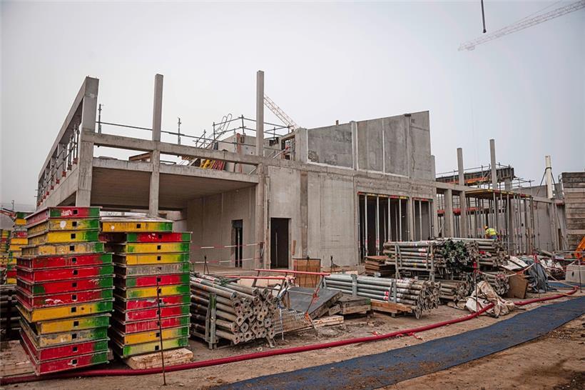 200 Arbeiter sind im Schnitt auf der Baustelle