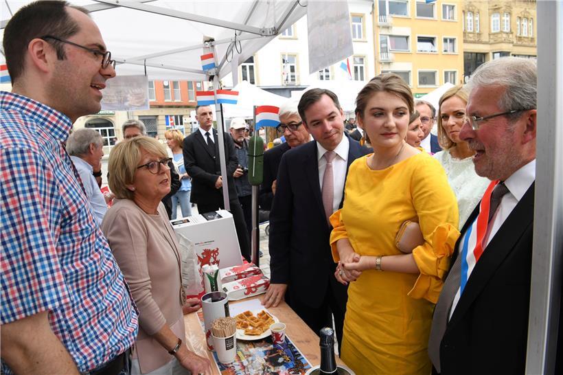 2019: Das erbgroßherzogliche Paar am Stand des Tischtennisklubs ABOL Esch