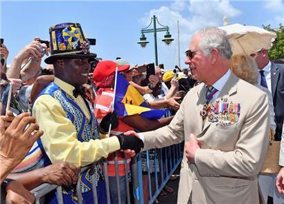2019 besuchte Charles Barbados und sprach in ungewöhnlich klaren Worten das koloniale Erbe der Sklaverei an – jetzt setzt ihn die Kirche trotzdem unter Zugzwang
