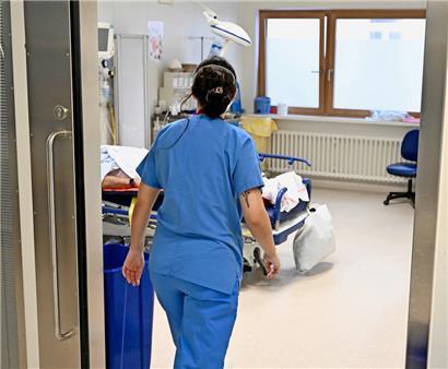 2020 ließen 15 Prozent der Patienten ihren medizinischen Eingriff im Ausland durchführen
