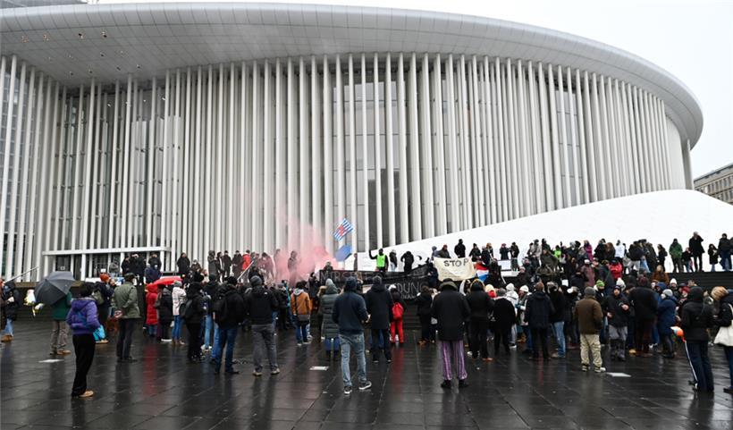 20220129, Luxembourg, Glacis/Philharmonie, Manifestation anti-mesures COVID-19, ...