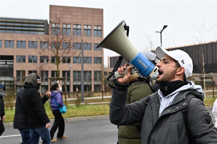 20220129, Luxembourg, Glacis/Philharmonie, Manifestation anti-mesures COVID-19, ...