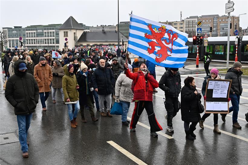 20220129, Luxembourg, Glacis/Philharmonie, Manifestation anti-mesures COVID-19, ...