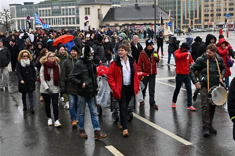20220129, Luxembourg, Glacis/Philharmonie, Manifestation anti-mesures COVID-19, ...