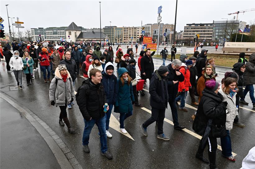 20220129, Luxembourg, Glacis/Philharmonie, Manifestation anti-mesures COVID-19, ...