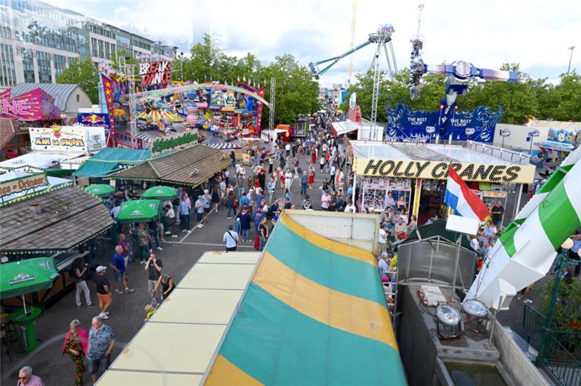 20220819 Luxembourg , Glaçis , ouverture Schueberfouer , en présence du premier ...