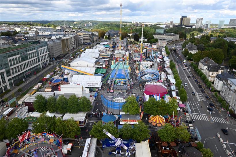 20220819 Luxembourg , Glaçis , ouverture Schueberfouer , en présence du premier ...