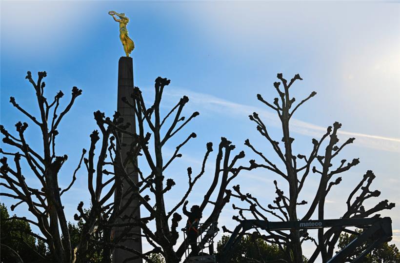 2023 erinnert die Tour an den 100. Jahrestag der Errichtung der „Gëlle Fra“ von Claus Cito
