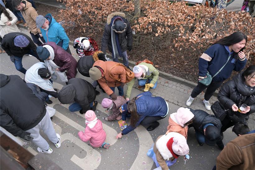20230226, Schifflange, Centre ville, Cavalcade de Carnaval à Schifflange, Foto :...