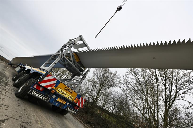 20230328 Pontpierre , rte de Luxembourg , et , Mettendall , livraison des rotors...