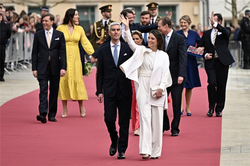 20230422, Luxembourg, Place Guillaume II, Hôtel de Ville de Luxembourg, Mariage ...