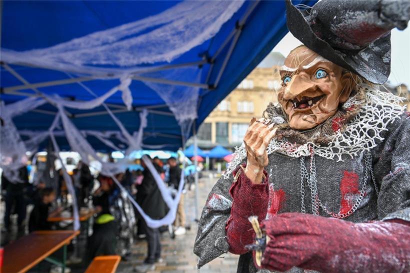 20231028, Esch sur Alzette, Centre ville, Halloween Parade Monster Esch sur Alze...