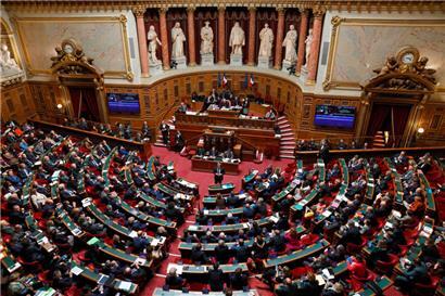 210 Senatoren stimmten für den Gesetzentwurf
