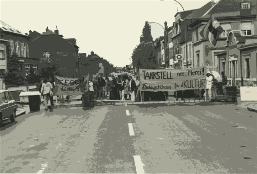 4 septembre 1983: Barrage routier rue de Luxembourg à Esch devant l’ancien abattoir squatté
