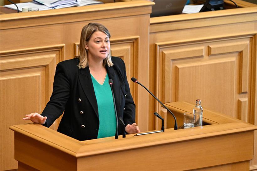 400 Euro mehr Mindestrente – ein Vorschlag der Grünen (hier Djuna Bernard)
