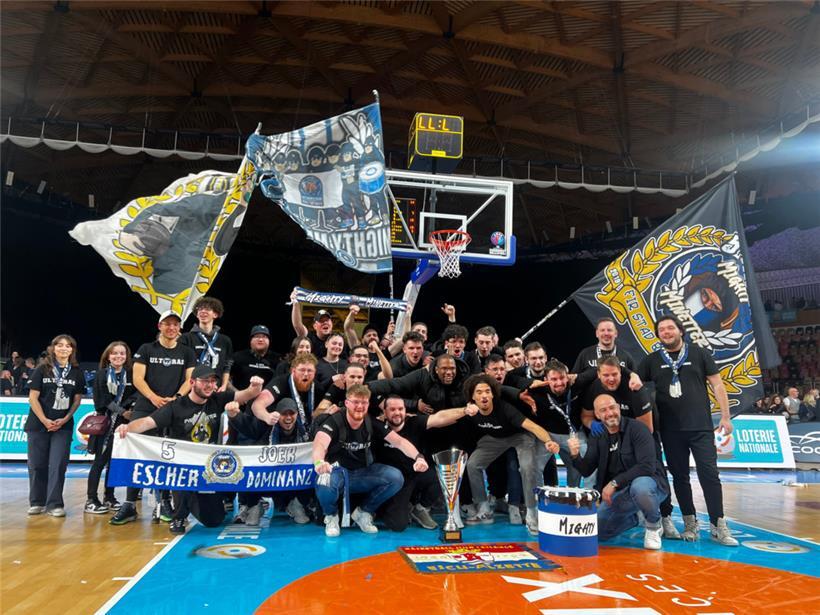„5 Joer Escher Dominanz“ auf den Tribünen: Die Mighty Minetter sorgten auch beim Pokalendspiel für hervorragende Stimmung
