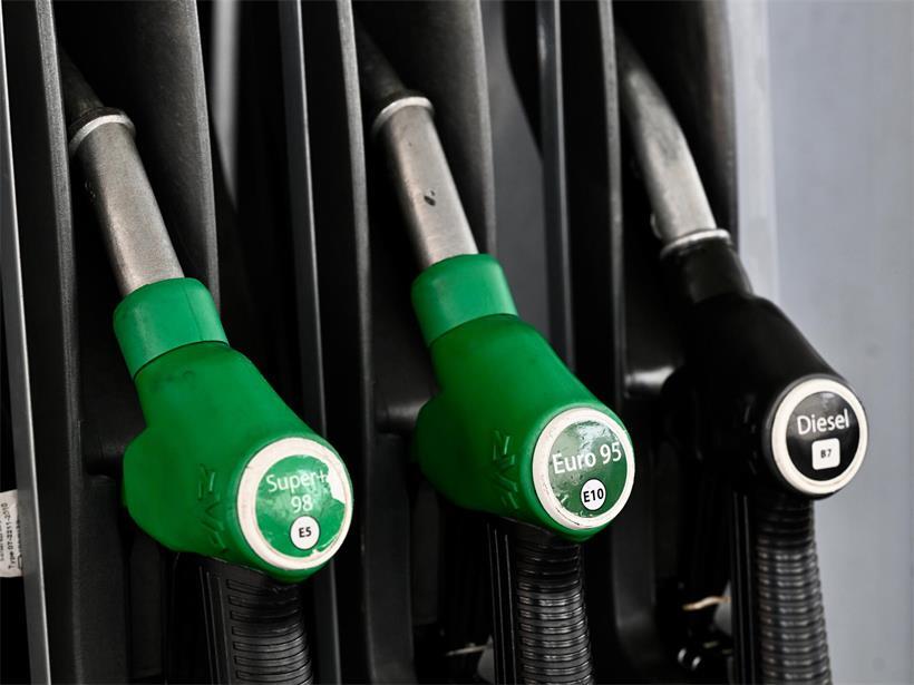 5,3 Cent wird der Liter Super 95 am Dienstag günstiger
