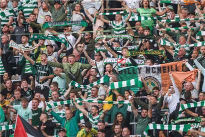 60.000 Schotten verwandeln den heimischen Celtic Park in ein Tollhaus
