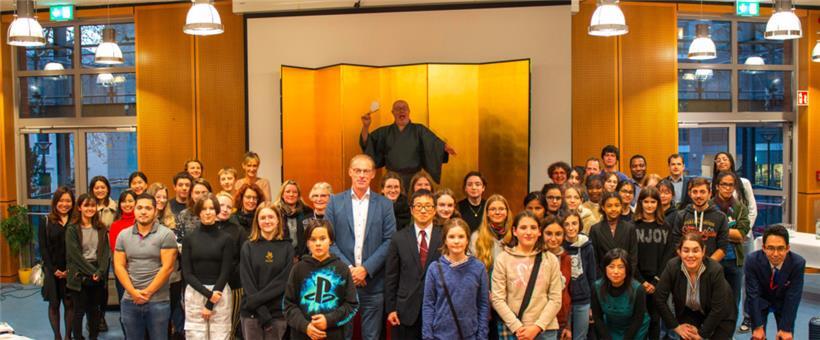 70 Schülerinnen und Schüler nahmen an der Feier des Japanischkurses am Lycée de Garçons Luxembourg (LGL) teil
