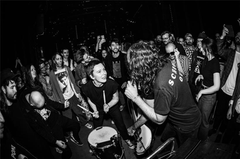 A Place To Bury Strangers et leur set déchaîné aux Rotondes
