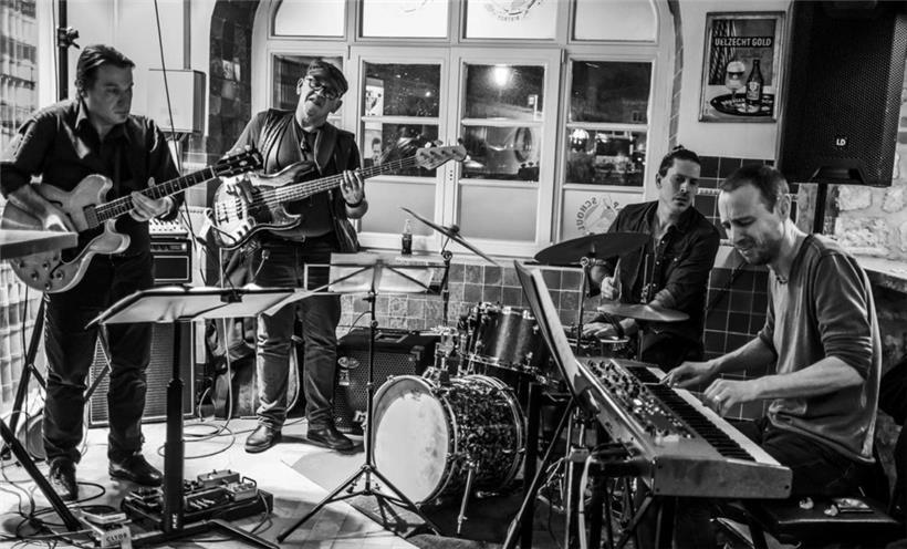 À voir au Liquid Bar: The Liquid Pimps
