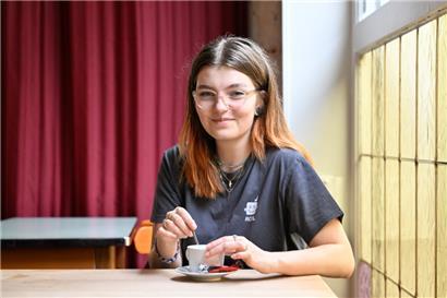 ACEL-Vorstandsmitglied Laura Oé spricht über die Bedeutung der Studentefoire. Als Standort könnte sie sich auch die Rockhal vorstellen.
