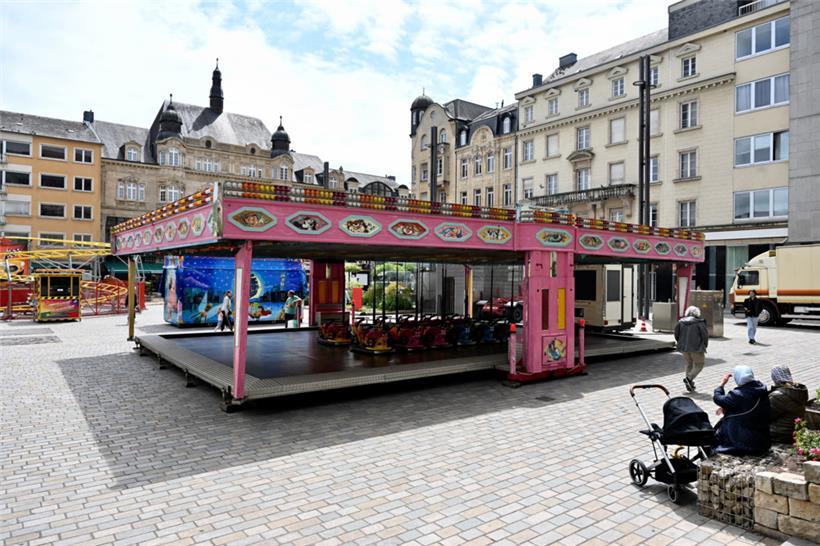 Ab Freitag geht es am Rathausplatz, in der rue Helen Buchholz und auf dem dahinter gelegenen Parkplatz rund
