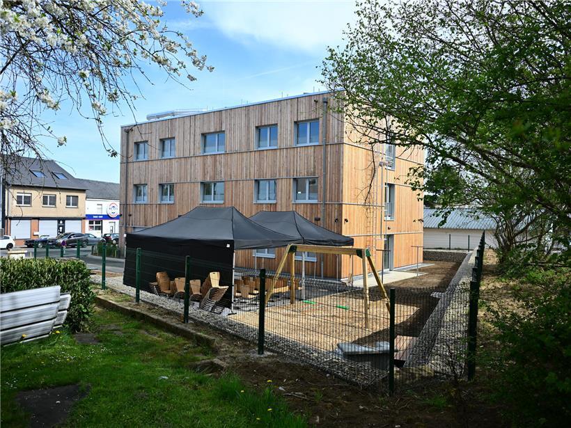 Mehrere moderne Wohnungen in einem Gebäude, verfügbar ab Mai für bis zu 29 Personen, urbanes Wohnprojekt