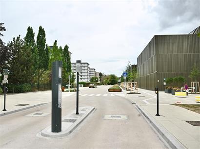 Ab dem 1. September soll der versenkbare Poller die Zufahrt zur rue Dr Emile Colling täglich zwischen 15 und 23 Uhr begrenzen