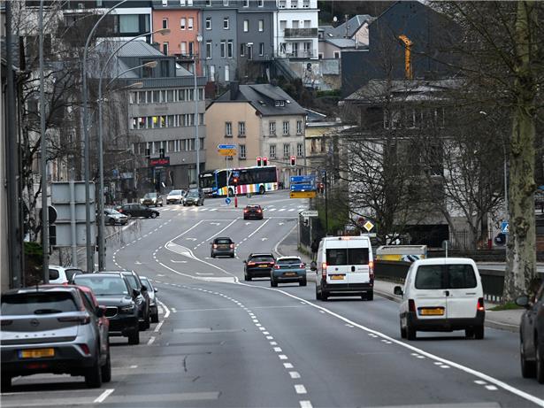 Straßenbau und Infrastrukturarbeiten von Place Dargent über Eecher Bierg bis Boulevard Royal in Luxemburg