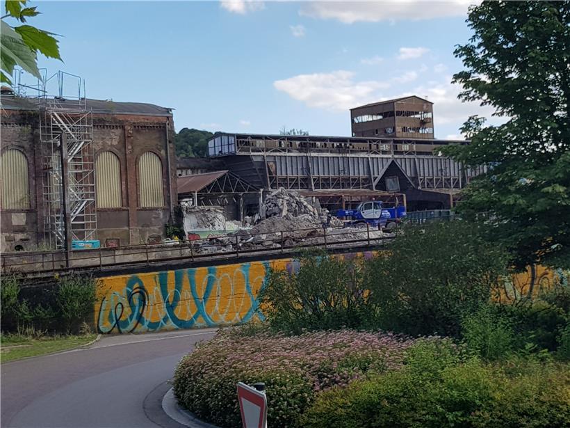 Abrissarbeiten: So sah die frühere „Brasseurschmelz“ am Dienstagabend aus
