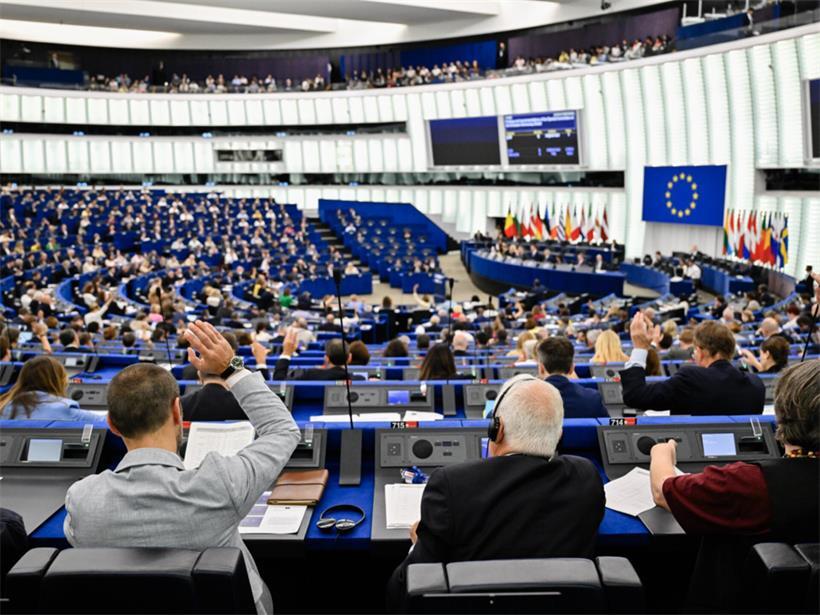 Abstimmungsrunde im EU-Parlament: Eine Mehrheit sprach sich am Dienstag für einen Demokratie-Schutzschild in der EU aus