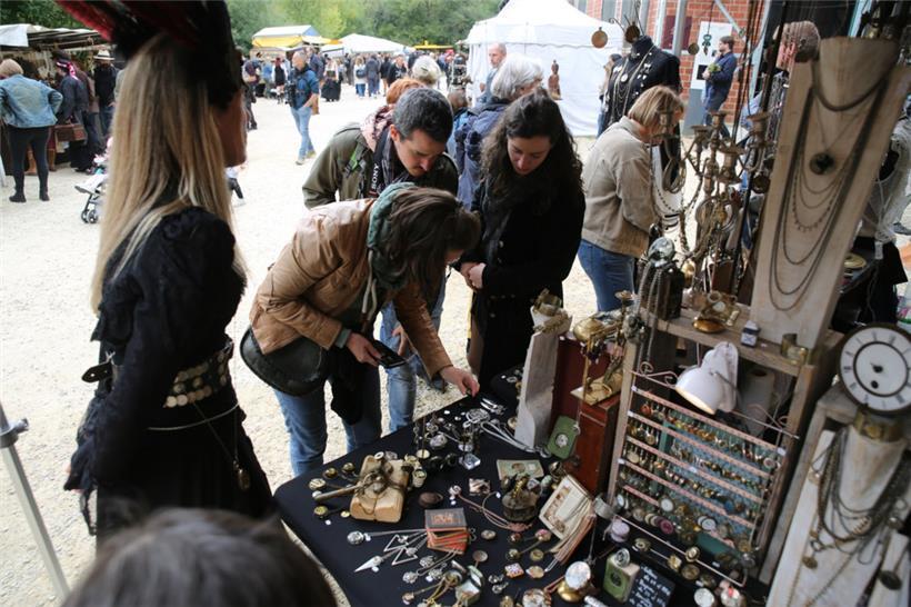 Accessoires sind das A und O eines gediegenen Steampunk-Outfits
