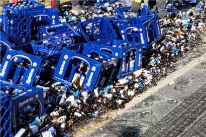 Achtung, Symbolfoto: Dieses Bild zeigt einen ähnlich schlimmen Unfall in Deutschland 
