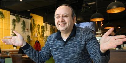 Ahmed Kassem berichtet von seinen Erfahrungen als Asylsuchender in Luxemburg
