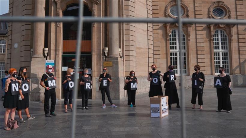 Aktivisten demonstrierten am Sonntag an vier verschiedenen Orten in Luxemburg-Stadt gegen die Flüchtlingspolitik der EU
