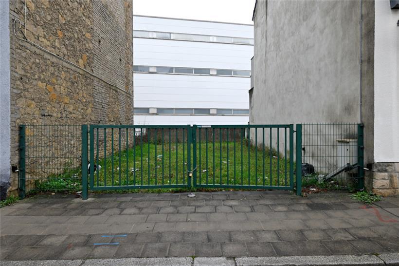 Aktuell ist die Wiese noch leer, doch in Zukunft soll dort ein Haus stehen