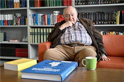 Alain Atten, 86: 15 Jahre lang hat er seinen Urlaub für seine Recherchen über die luxemburgische Sprache genutzt
