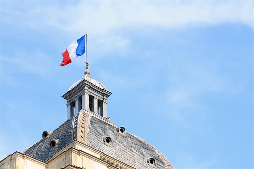 Alain Duhamel y regarde de plus près : il analyse le monde politique français à travers plusieurs portraits (image symbolique)