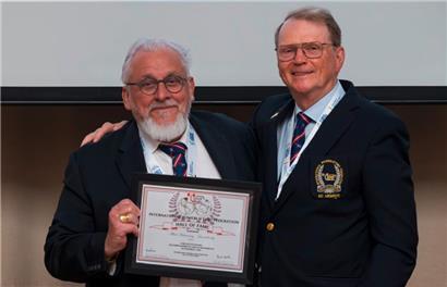 Alain Hammang und der neue Weltverbandspräsident Sigurjón Pétursson in Chemnitz
