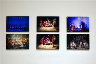 Alborz Teymoorzadeh, der Künstler, dessen Werke die Eröffnungsausstellung der Projektreihe „Dialogue“ prägen, darf nicht anwesend sein
